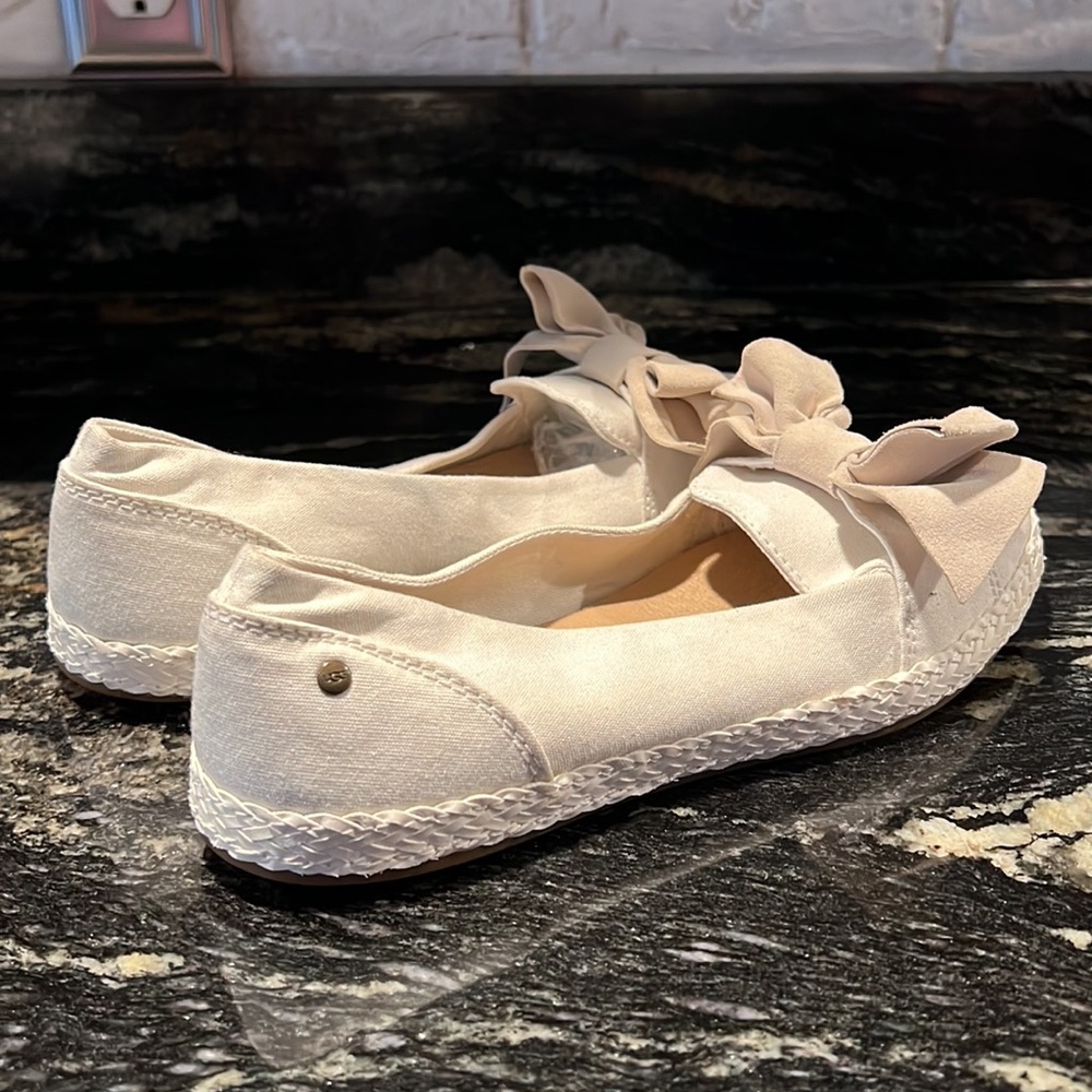 NWOB UGG Canvas Bow Flats - Picture 8 of 14